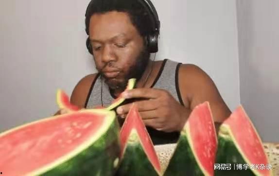 外国老外吃瓜,一场跨越国界的趣味观察  第1张