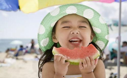 带你吃瓜的女孩  第3张